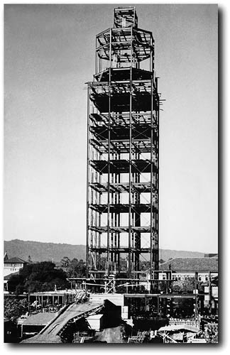 The Hoover Tower takes shape in 1940.