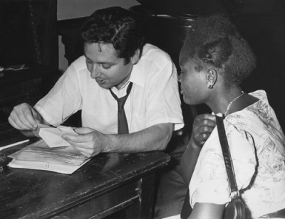 Bill Scheinman, shown counseling a student at the 1959 orientation