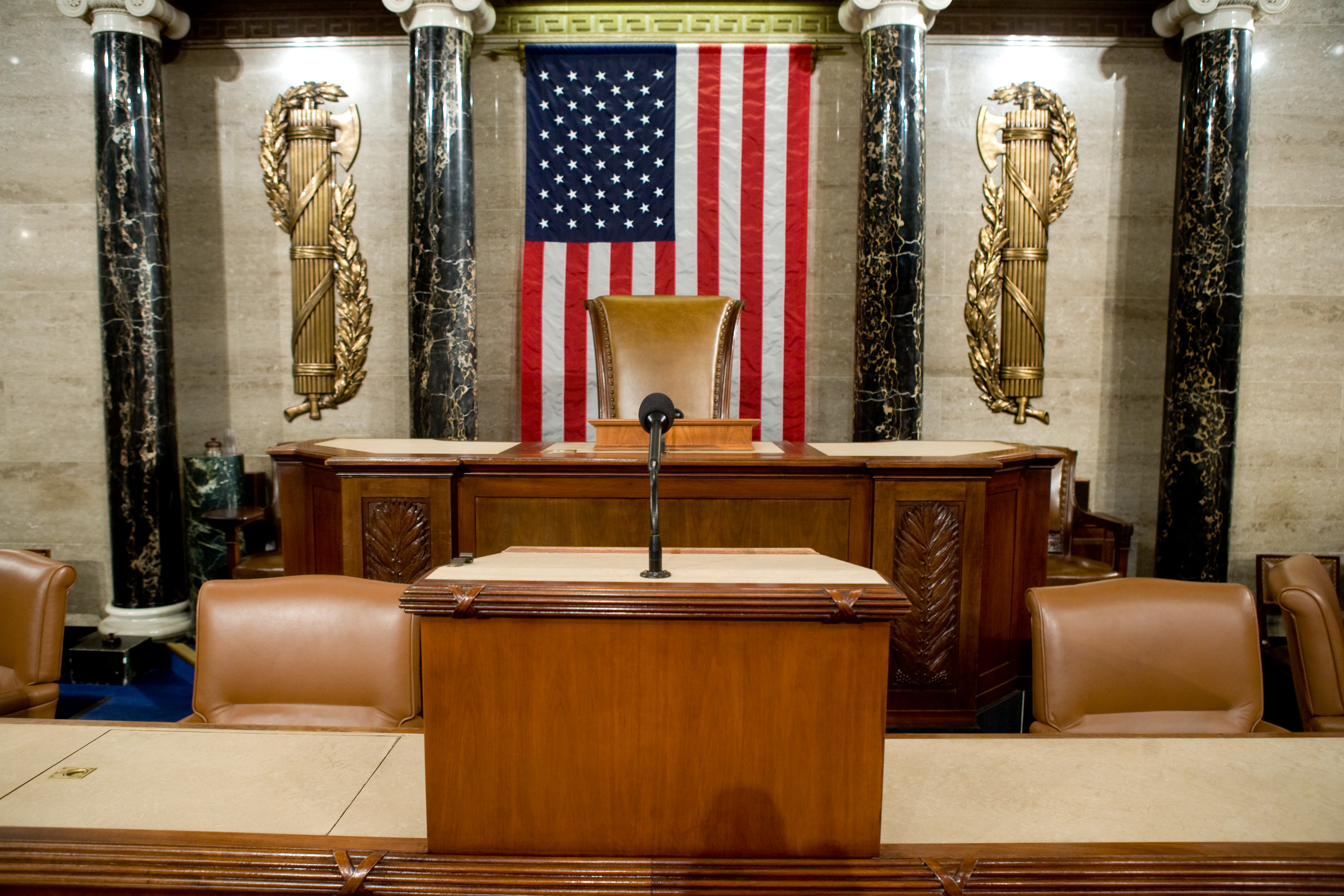 housechamber EDITORIAL  image