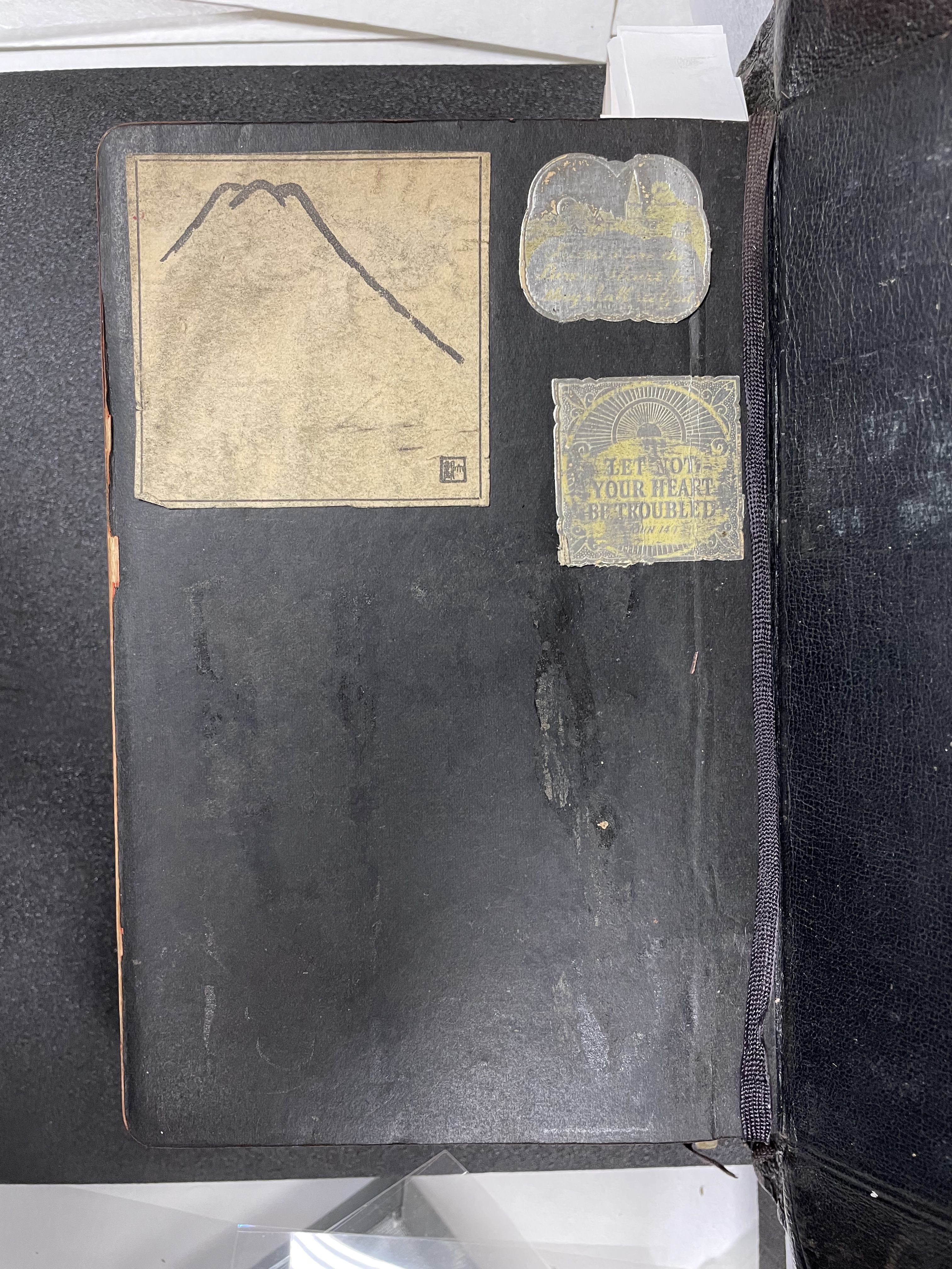 Mount Fuji drawings on the right made leaf of the New Analytical Indexed Bible 