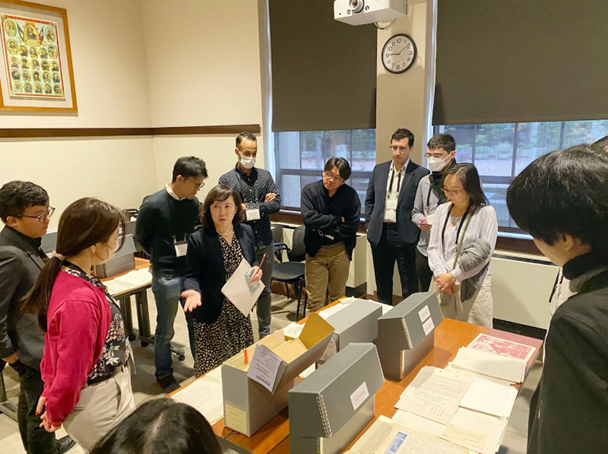 Kay Udea leading a discussion during the Second international workshop on Japanese diaspora 2022