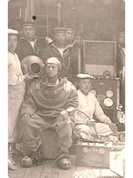 Gunkan Kasagi renshū kōkai kinen : Dainijūsan-ki kaigun kikan shōsa kōhosei [軍艦笠置練習航海記念 : 第二十三期海軍機関少佐候補生]