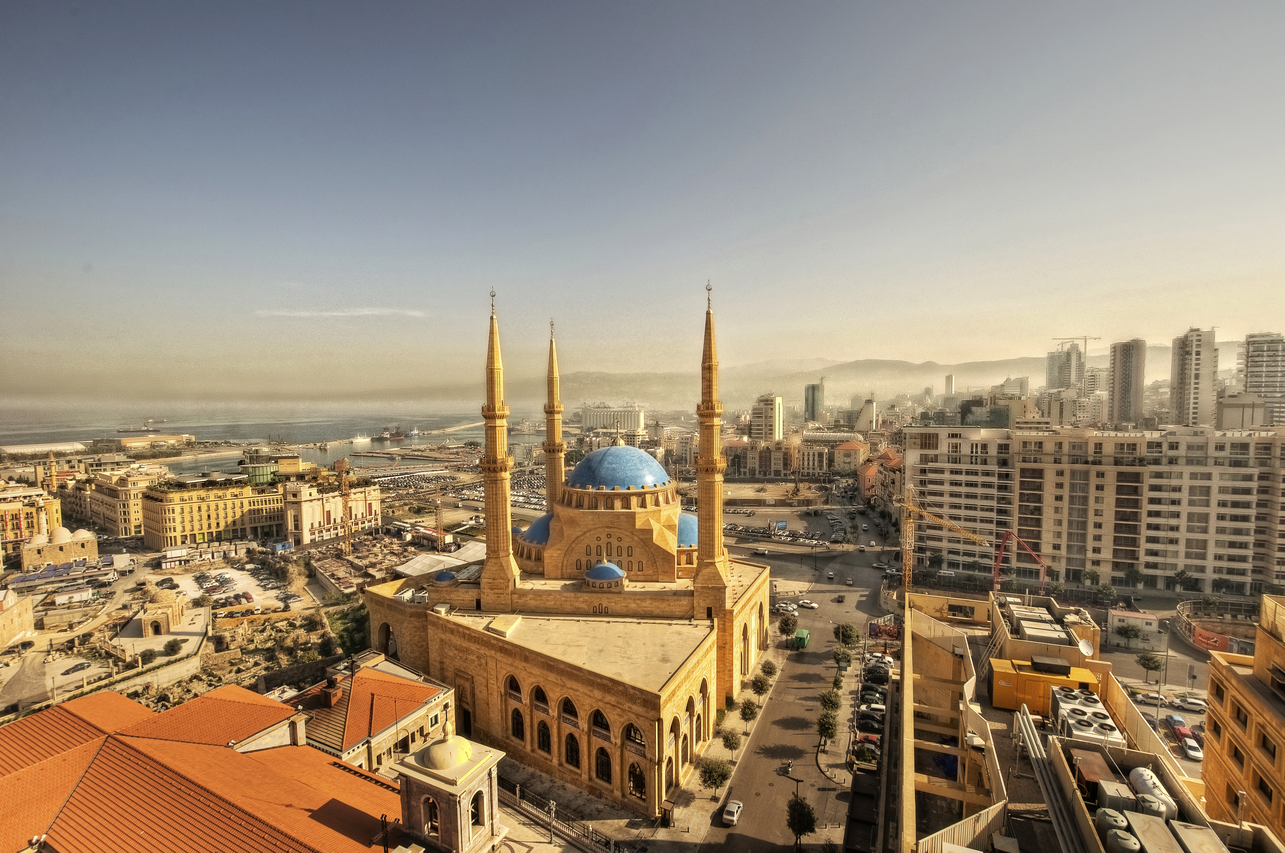 Бейрут сколько. Ливан столица Бейрут. Мечеть Аль Омари Бейрут. Бейрут Париж ближнего Востока.
