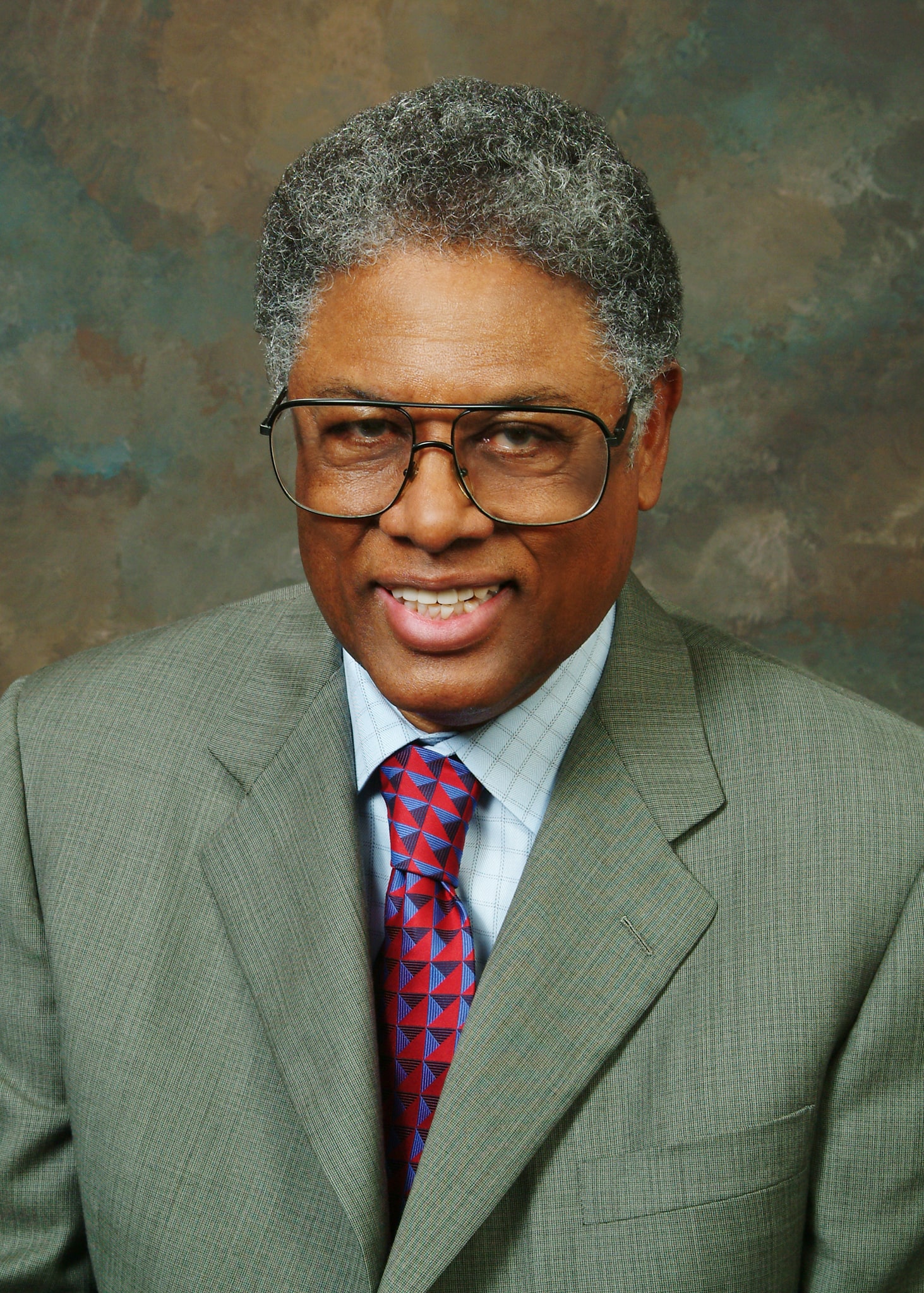 Thomas Sowell Hoover Headshot