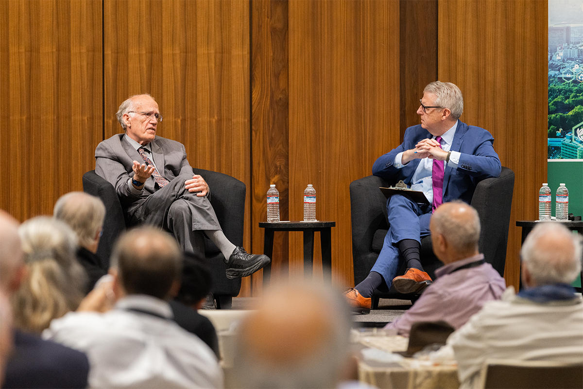 Victor Davis Hanson (left) and Peter Robinson 