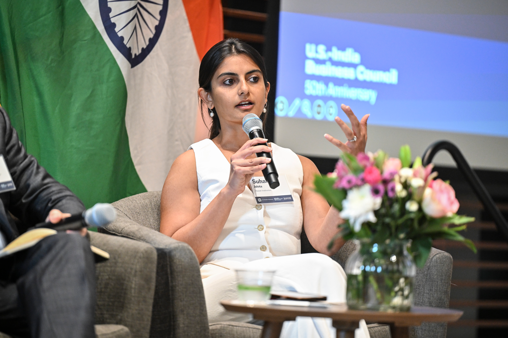 Hoover Fellow Suhani Jalota speaks about AI agents and their future in a changing global landscape in Shultz Auditorium on September 10, 2025. (Rod Searcey)
