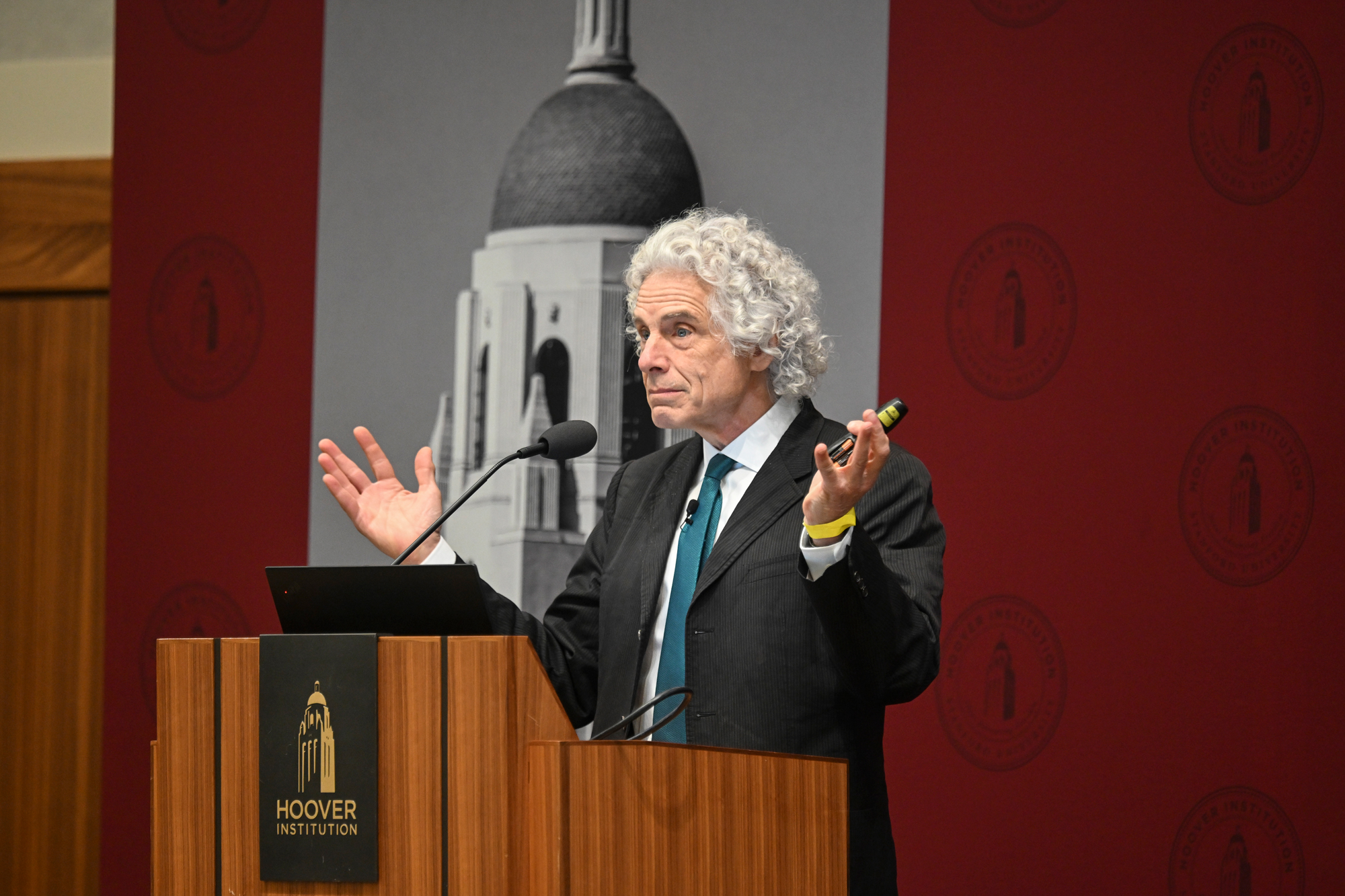 Steven Pinker speaks about Thomas Sowell’s impact and scholarship in Blount Hall on October 20, 2025. (Patrick Beaudouin)