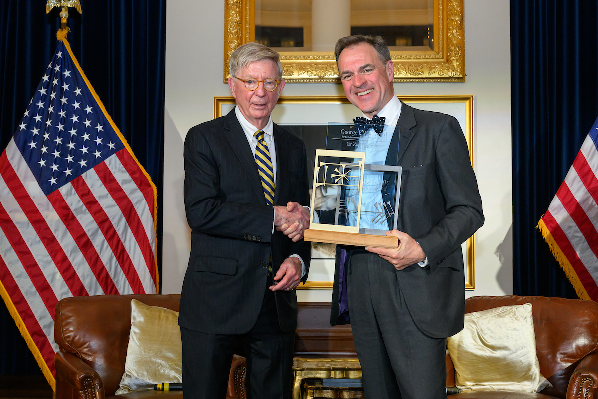Hoover’s Sir Niall Ferguson Wins 2026 George F. Will Award from Liberty Fund