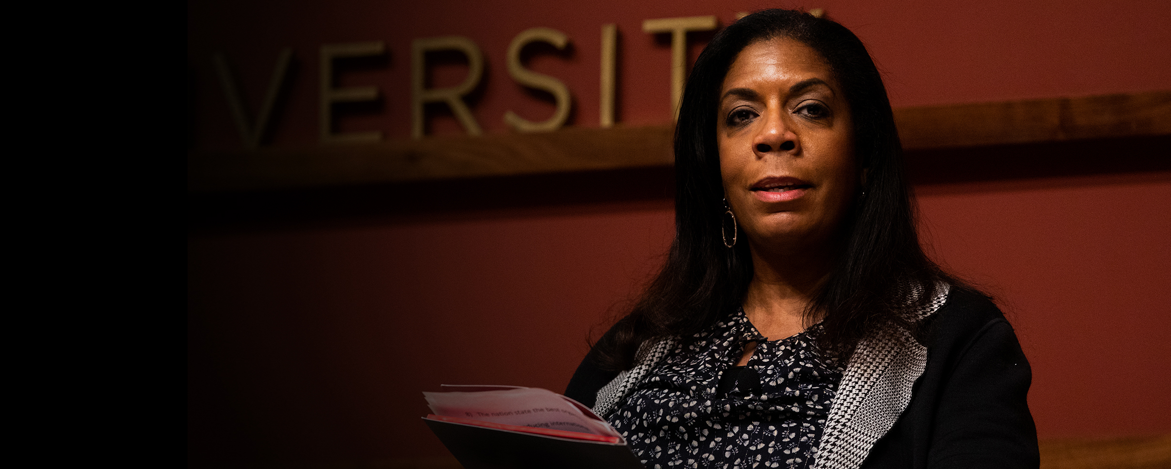 Kiron Skinner Hoover Actionshot