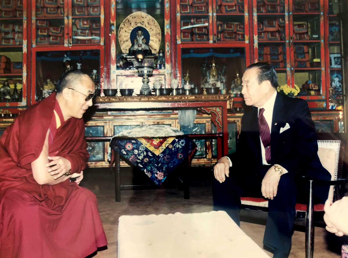 dalai-lama-chao-tze-chi.jpg