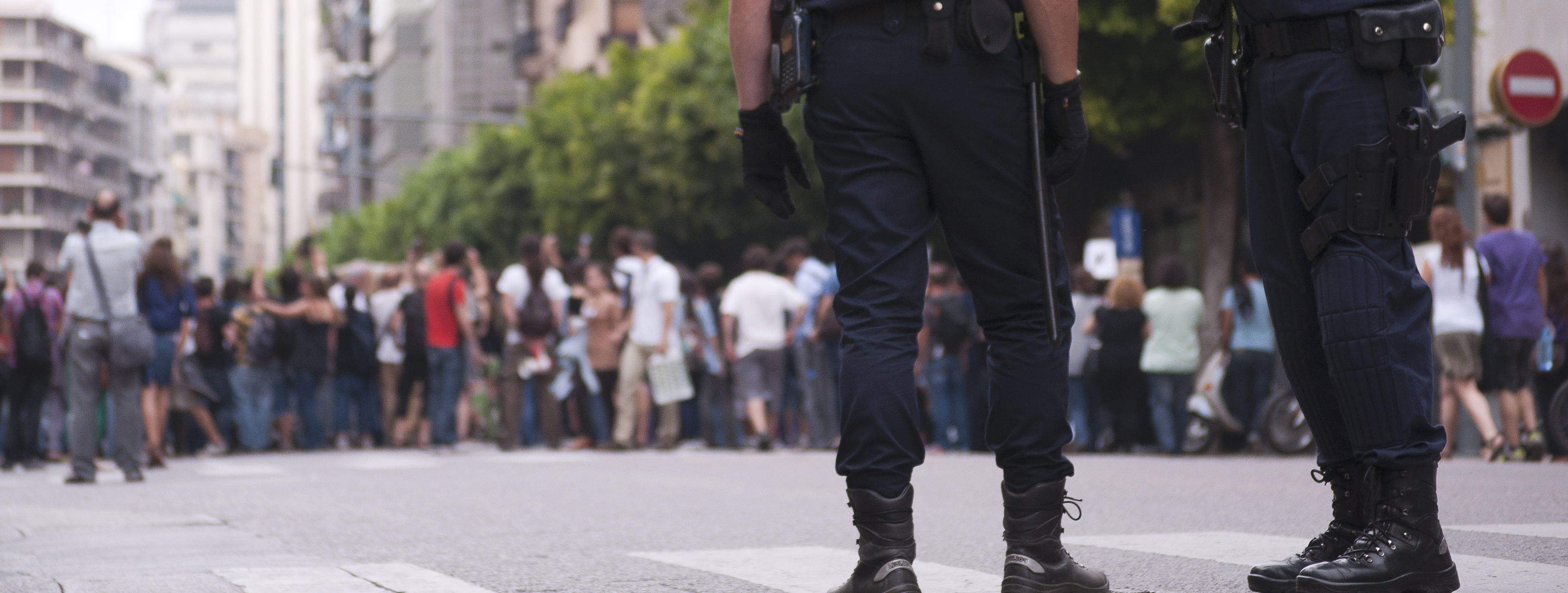 protestpoliceriot   image