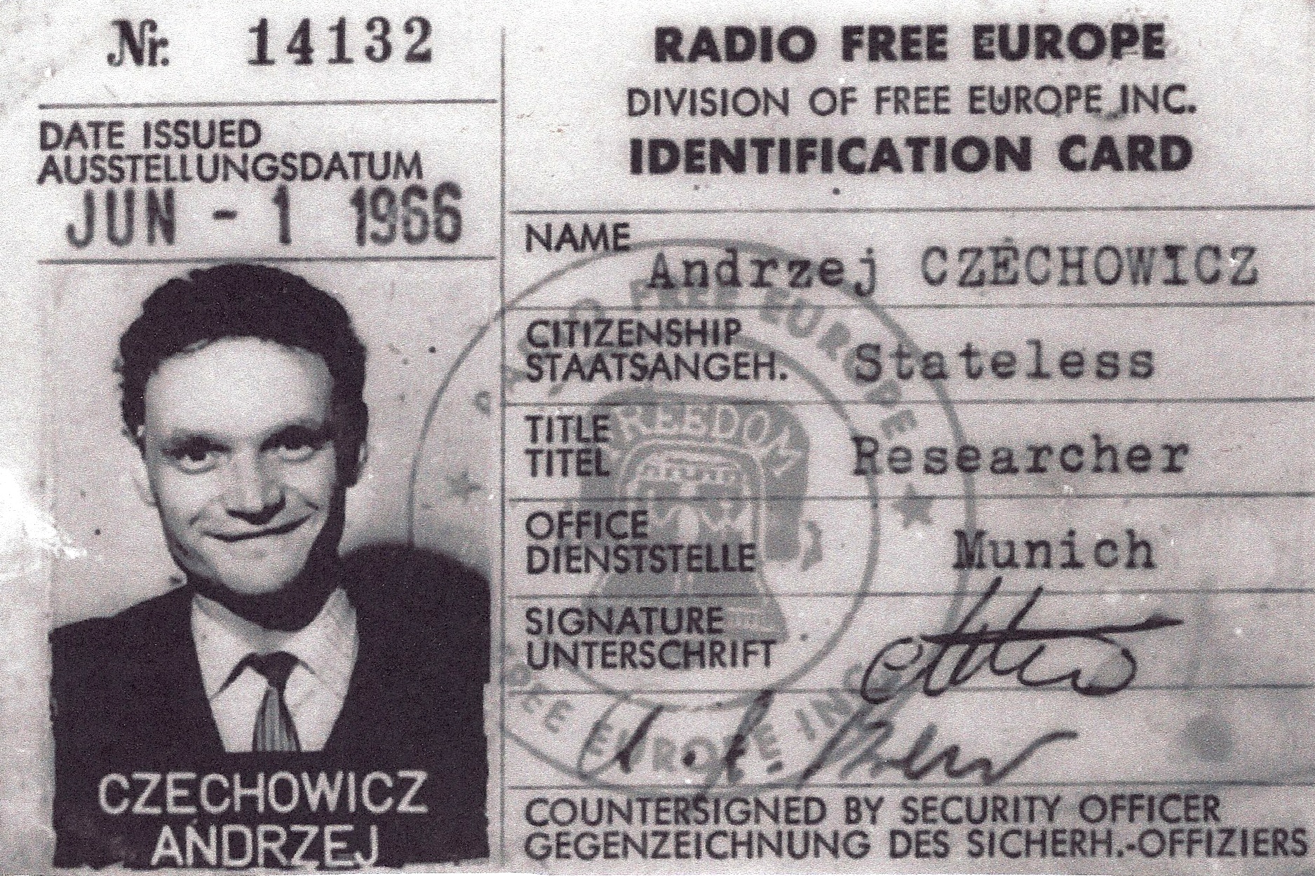 Radio Free Europe identity card of Andrzej Czechowicz (Andrzej Czechowicz Papers, Box 1, Hoover Institution Archives)