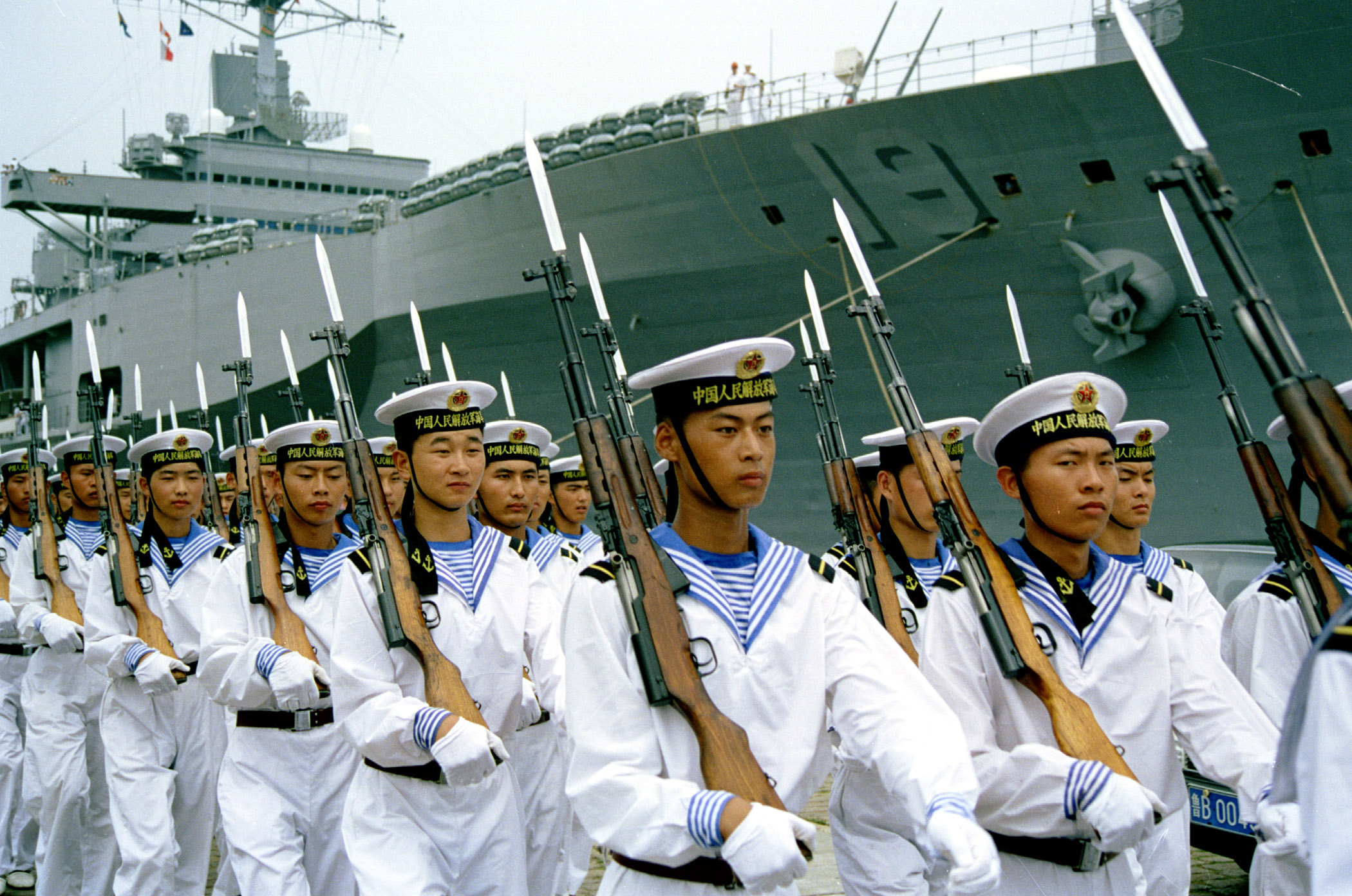 china navy plan sailors image