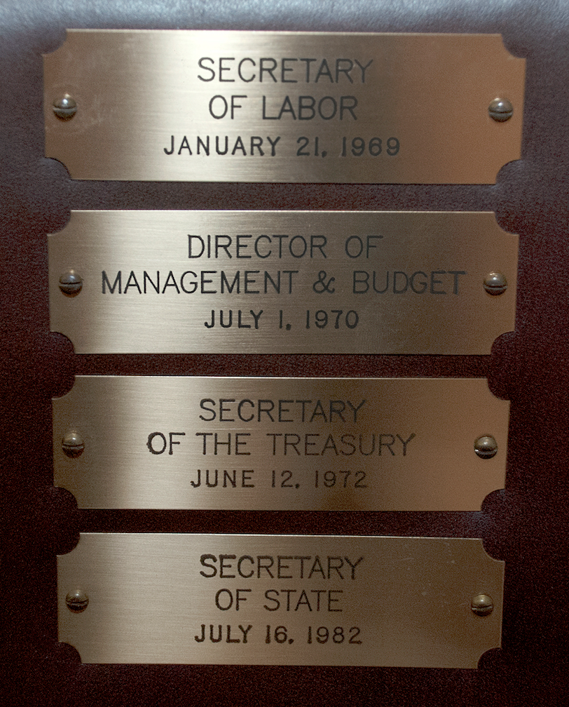 shultz_plaque_close_up.png