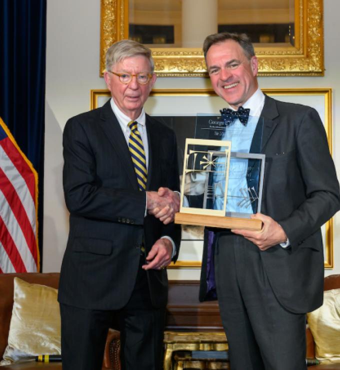 Hoover’s Sir Niall Ferguson Wins 2026 George F. Will Award from Liberty Fund