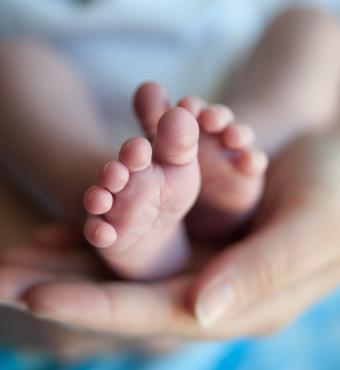 babyfeet  image