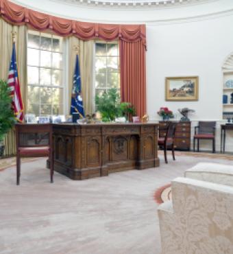 ovaloffice_shutterstock_62325739.jpg