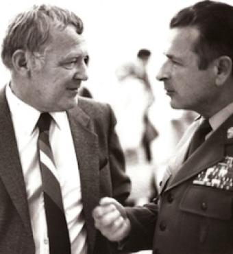 Photo of Mieczysław Rakowski and Czesław Kiszczak, circa 1987 (Mieczysław Rakowski, Hoover Institution Archives)