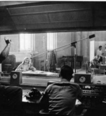 Image for  Voices of Hope: The Story of Radio Free Europe and Radio Liberty (1)