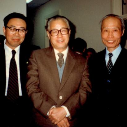 Three men in suits. Li Shenzhi (left) and China’s premier Zhao Ziyang (middle)