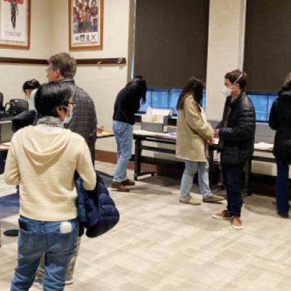 Law librarians and archivists visiting Hoover to look at collection