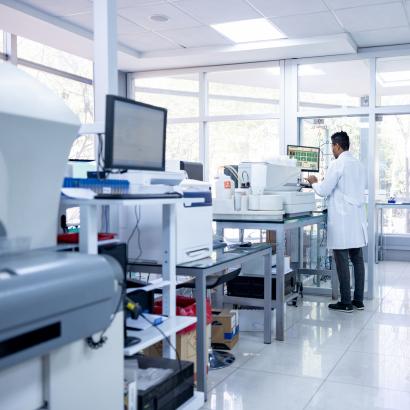 LabratoryScienceiStock-1938555104.jpg