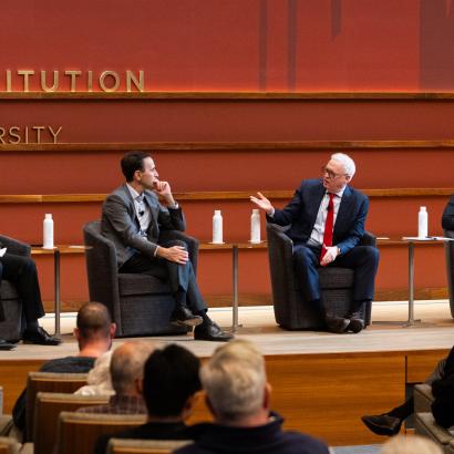 How Should the US Economy Adapt to the AI Boom?
