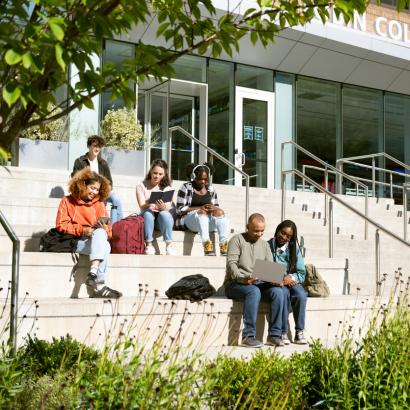 college_iStock-1770996562.jpg