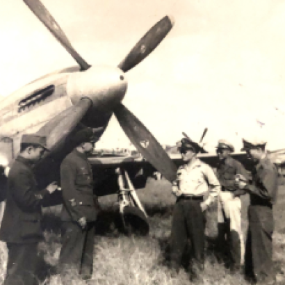 Cheng Sung-ting (second from right) and other military leaders inspect a P-51 fighter plane in Nanking shortly after the seat of the Nationalist government relocated to the city, ca. 1946. 