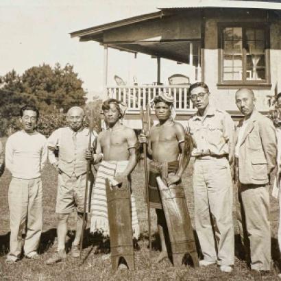 Guests to the Igorot community, November 29, 1943, featuring Ishizaka Yōjirō, a renowned Japanese novelist who was dispatched by the Japanese Army as a war correspondence writer