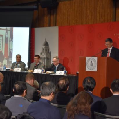 Hoover deputy director Eric Wakin (right) moderated the discussion.