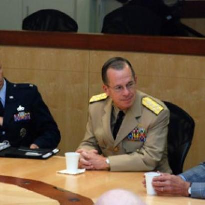 Image for Admiral Michael Mullen visits Hoover