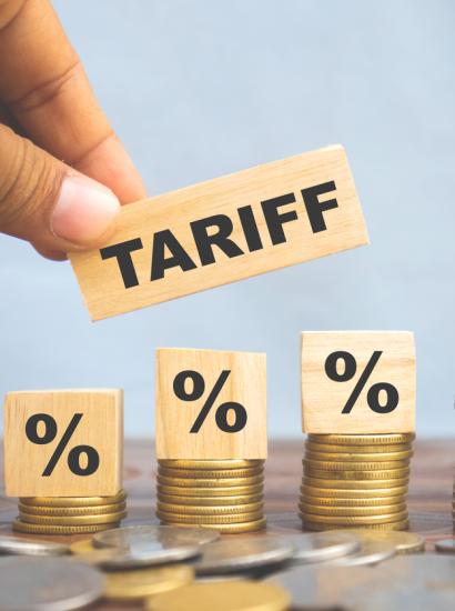 tariffiStock-2202863388.jpg 