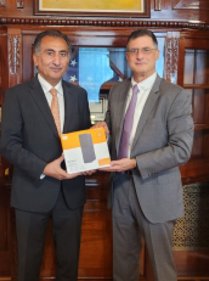 H.E. Nazar Al Khirullah and Eric Wakin