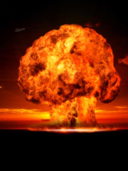 Nuclear bomb&#039;s tell-tale mushroom cloud