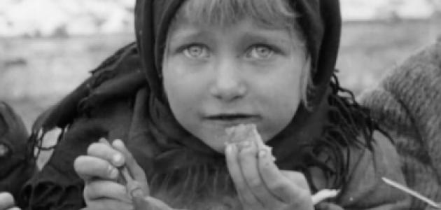 Screencapture of Tsaritsyn girl from film "America's Gift to Famine-Stricken Russia" (1922)