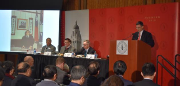 Hoover deputy director Eric Wakin (right) moderated the discussion.