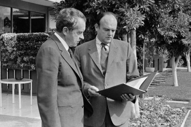 Ehrlichman and Nixon photo