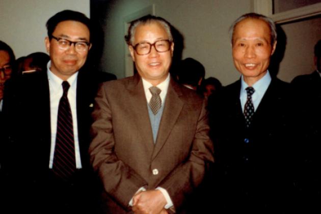 Three men in suits. Li Shenzhi (left) and China’s premier Zhao Ziyang (middle)