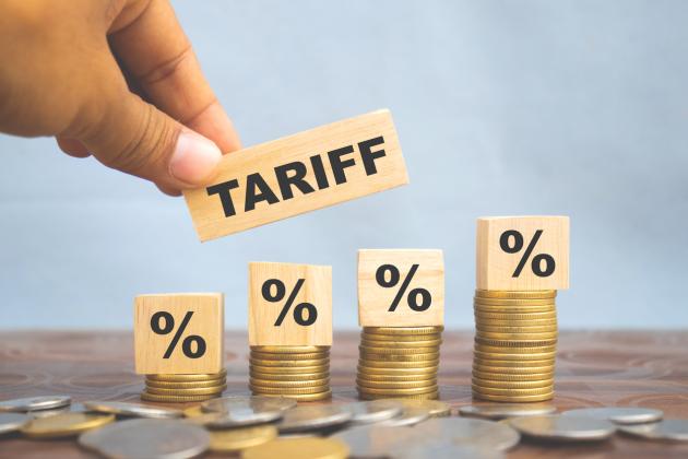 tariffiStock-2202863388.jpg 