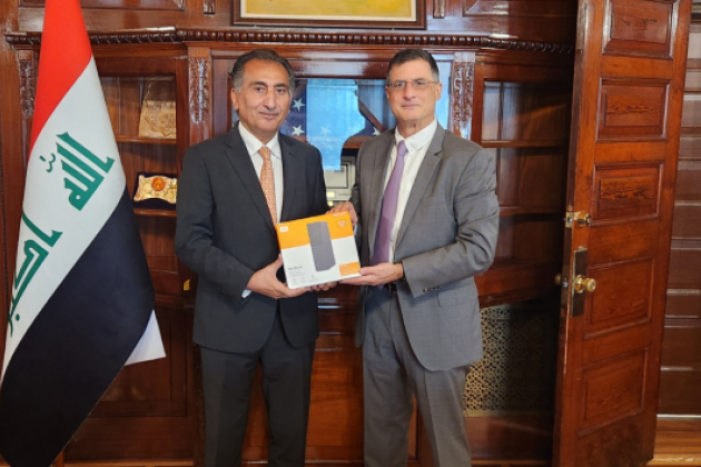 H.E. Nazar Al Khirullah and Eric Wakin
