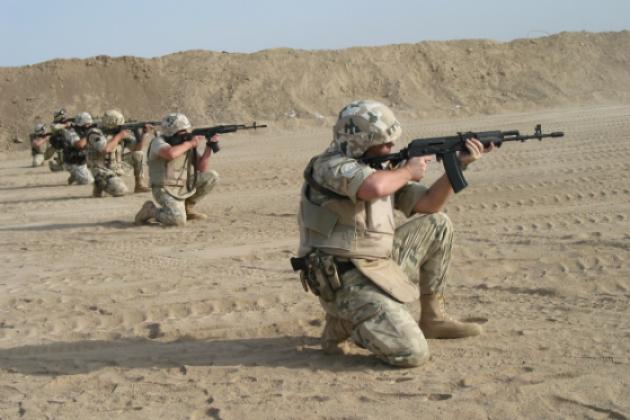 Polish troops at a shooting range.