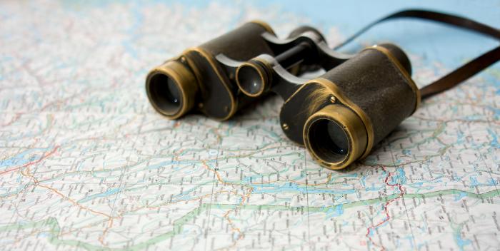 binocular on the map
