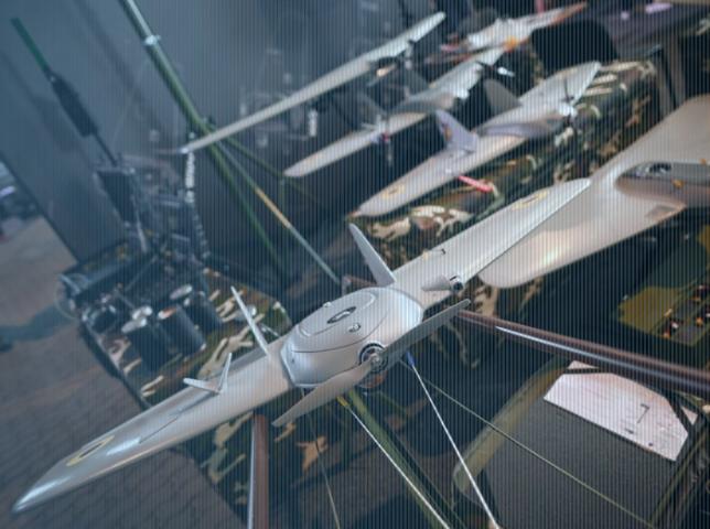 Artificial Intelligence and the Roads to Escalation