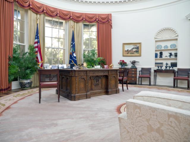ovaloffice_shutterstock_62325739.jpg