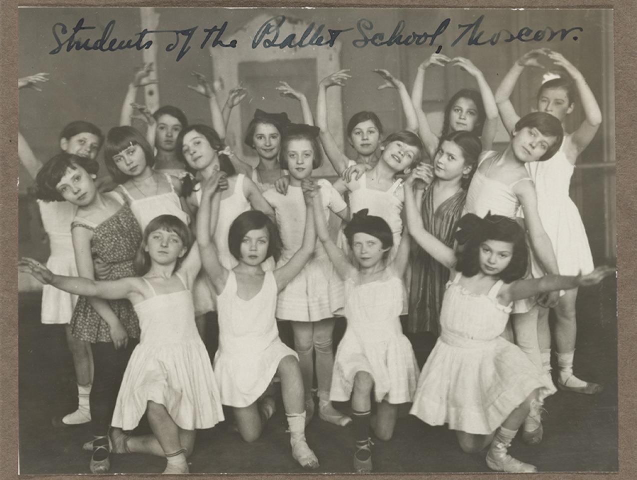 Photo of the youngest class at Moscow Ballet School circa 1922