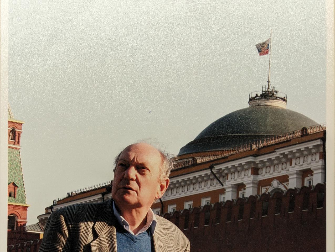 Color photograph of Soviet author Anatolii Gladilin