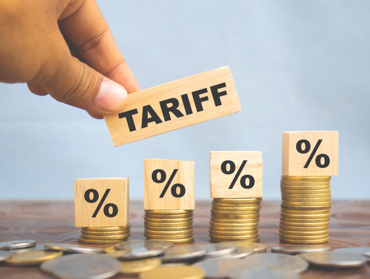 tariffiStock-2202863388.jpg 
