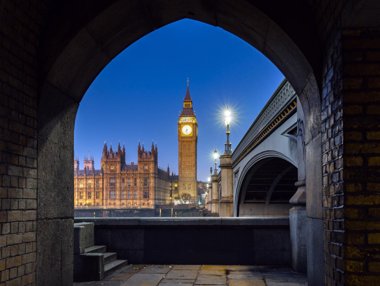 ParliamentiStock-2193777255.jpg