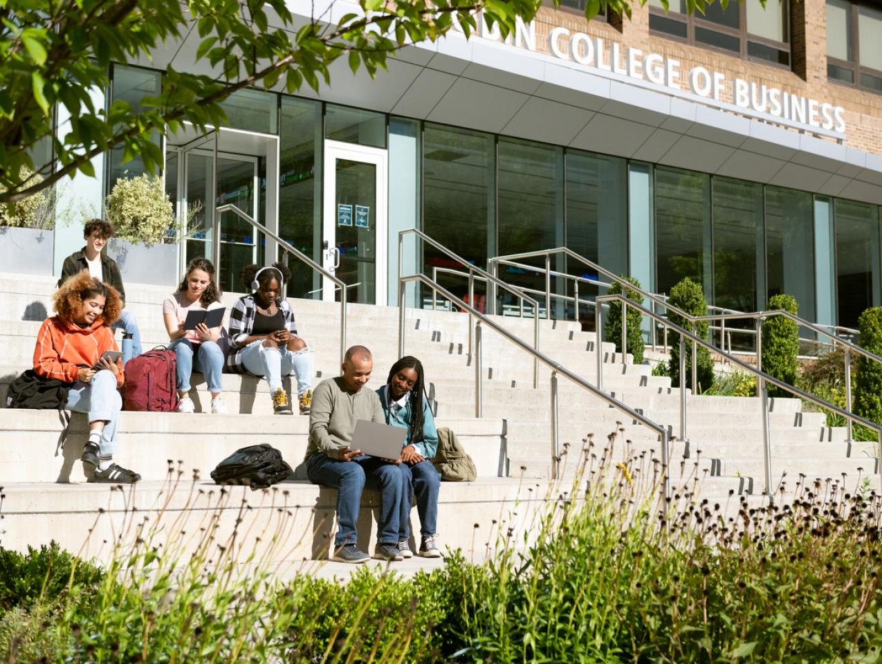 college_iStock-1770996562.jpg